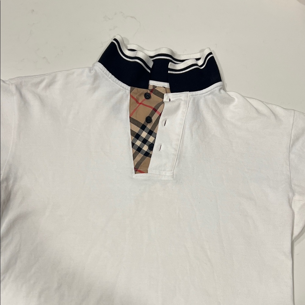 Burberry White Shirt with Iconic Plaid Collar